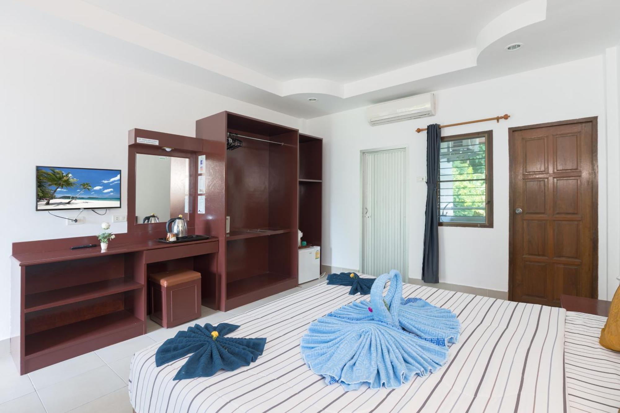 Grand View Hotel Patong Exterior photo