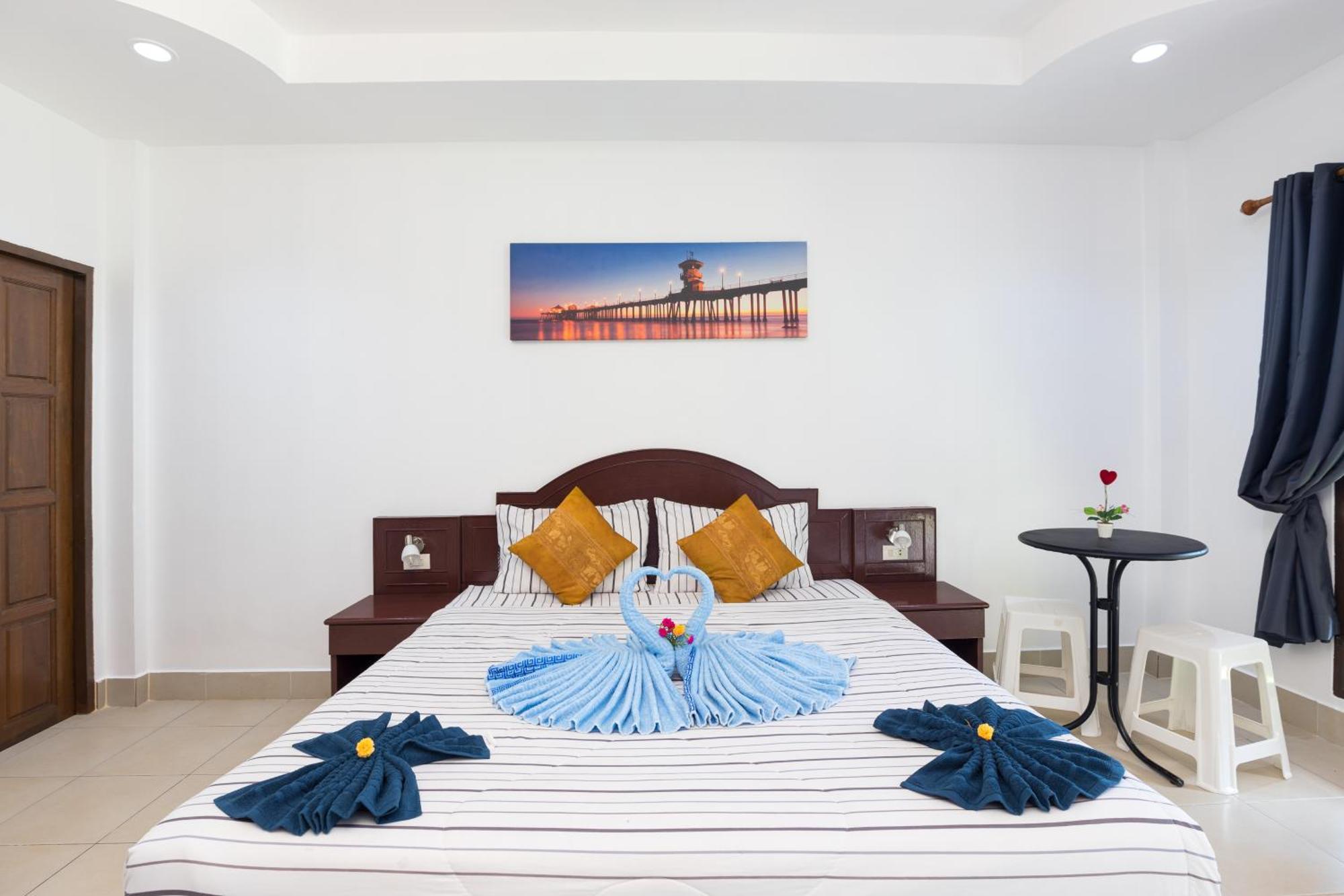 Grand View Hotel Patong Exterior photo