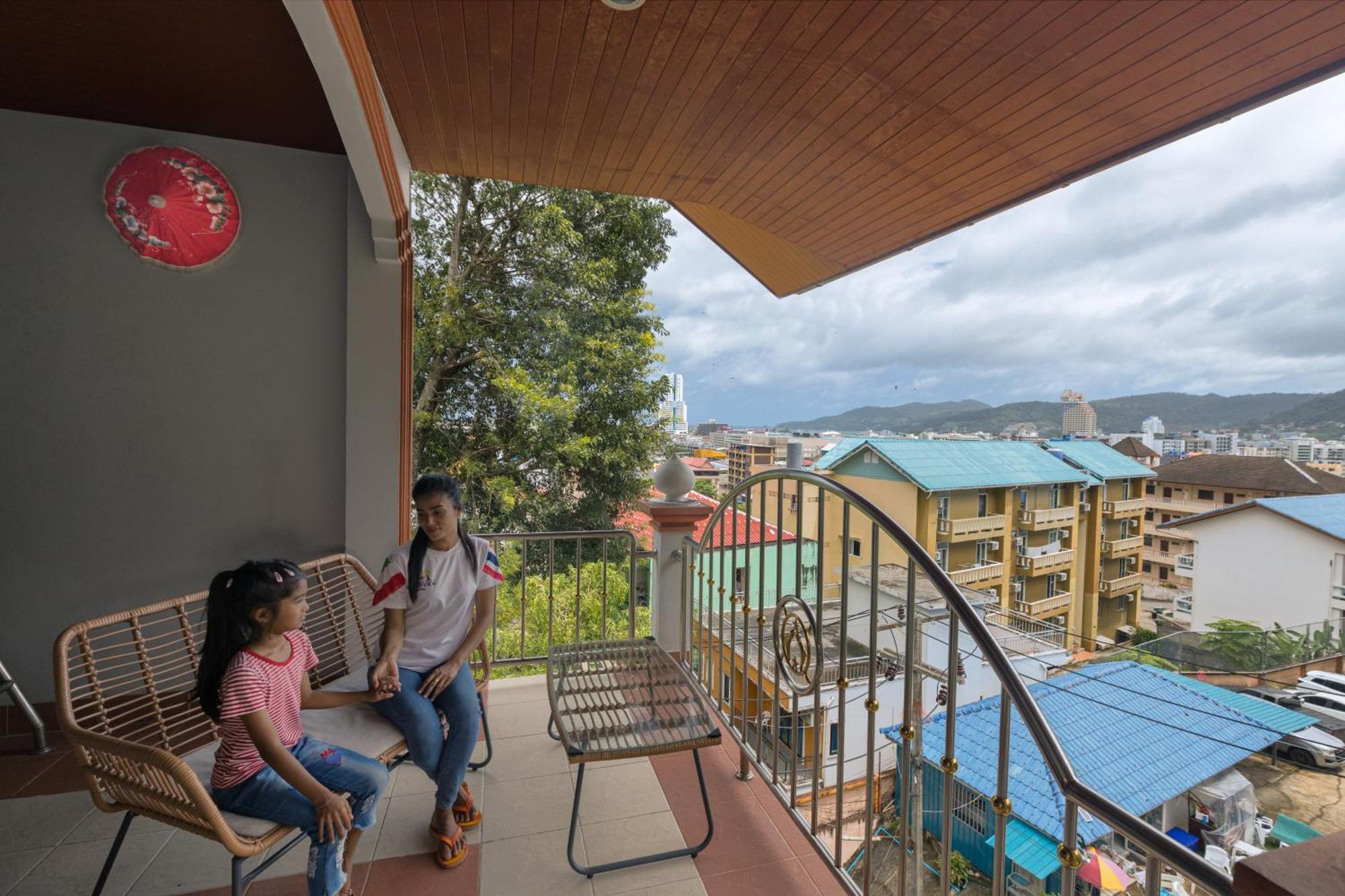 Grand View Hotel Patong Exterior photo