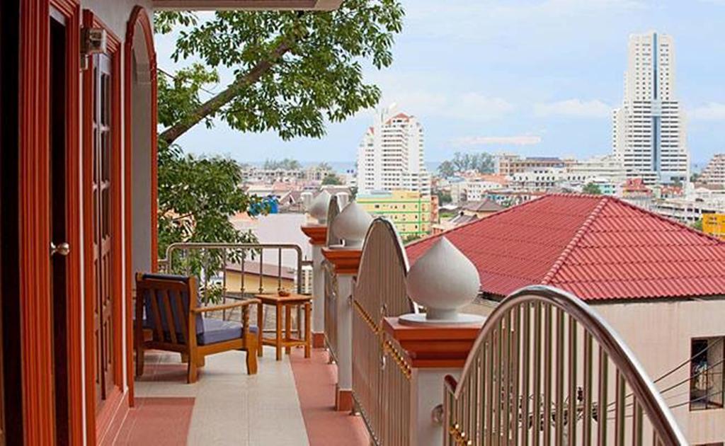 Grand View Hotel Patong Exterior photo