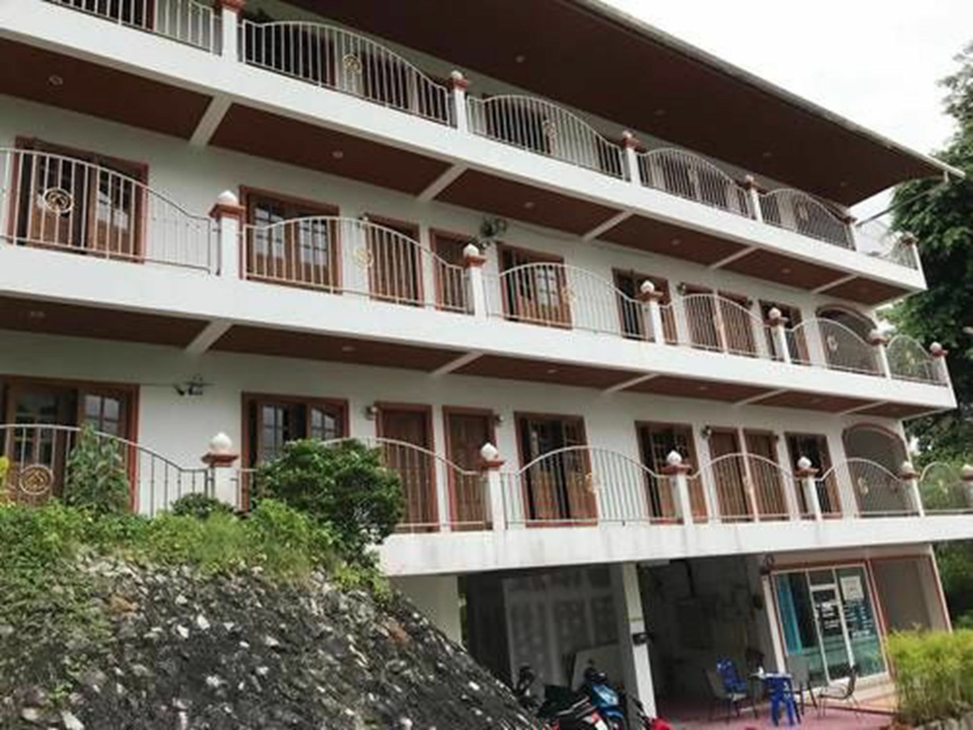 Grand View Hotel Patong Exterior photo